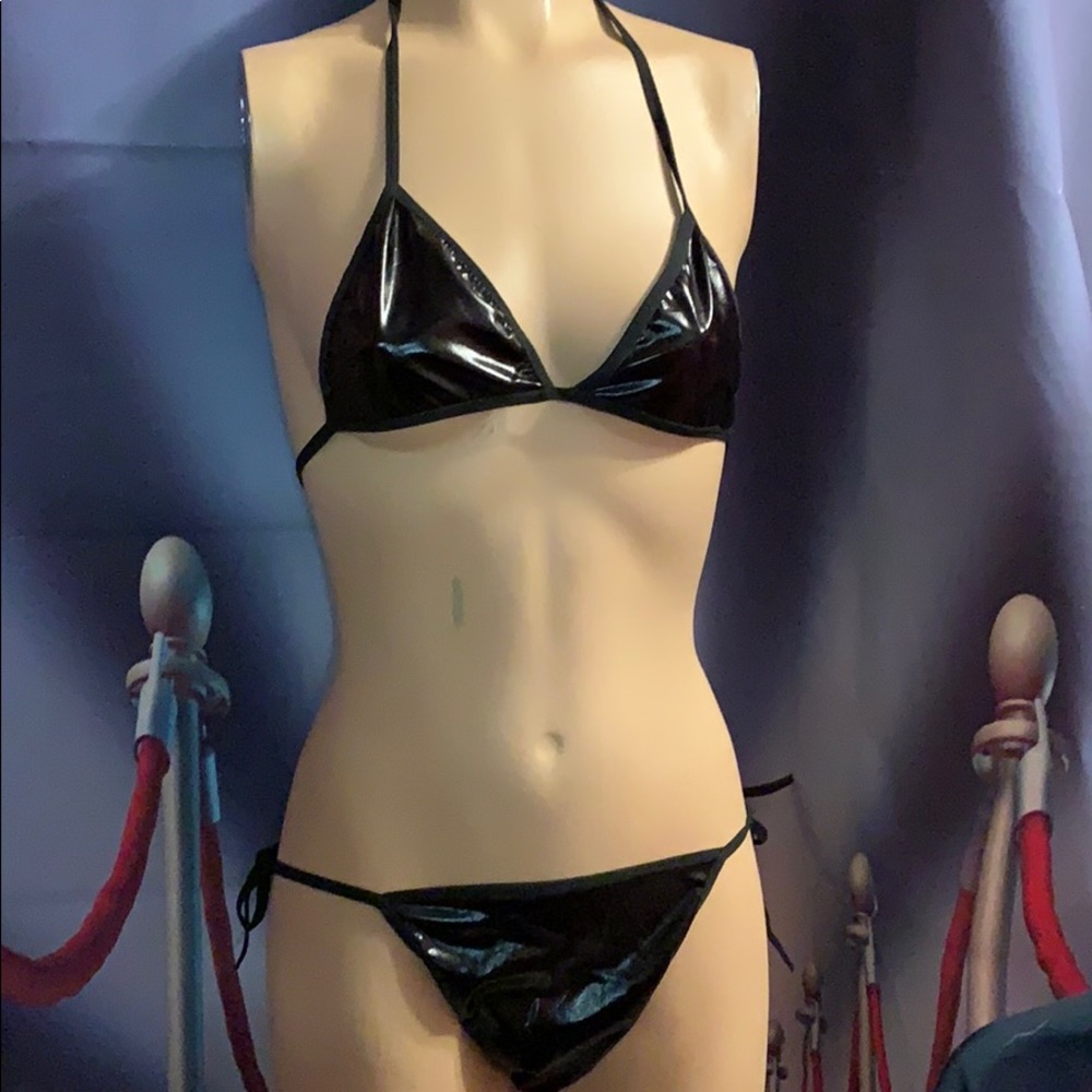 New Black metallic bikini size sm/med sexy